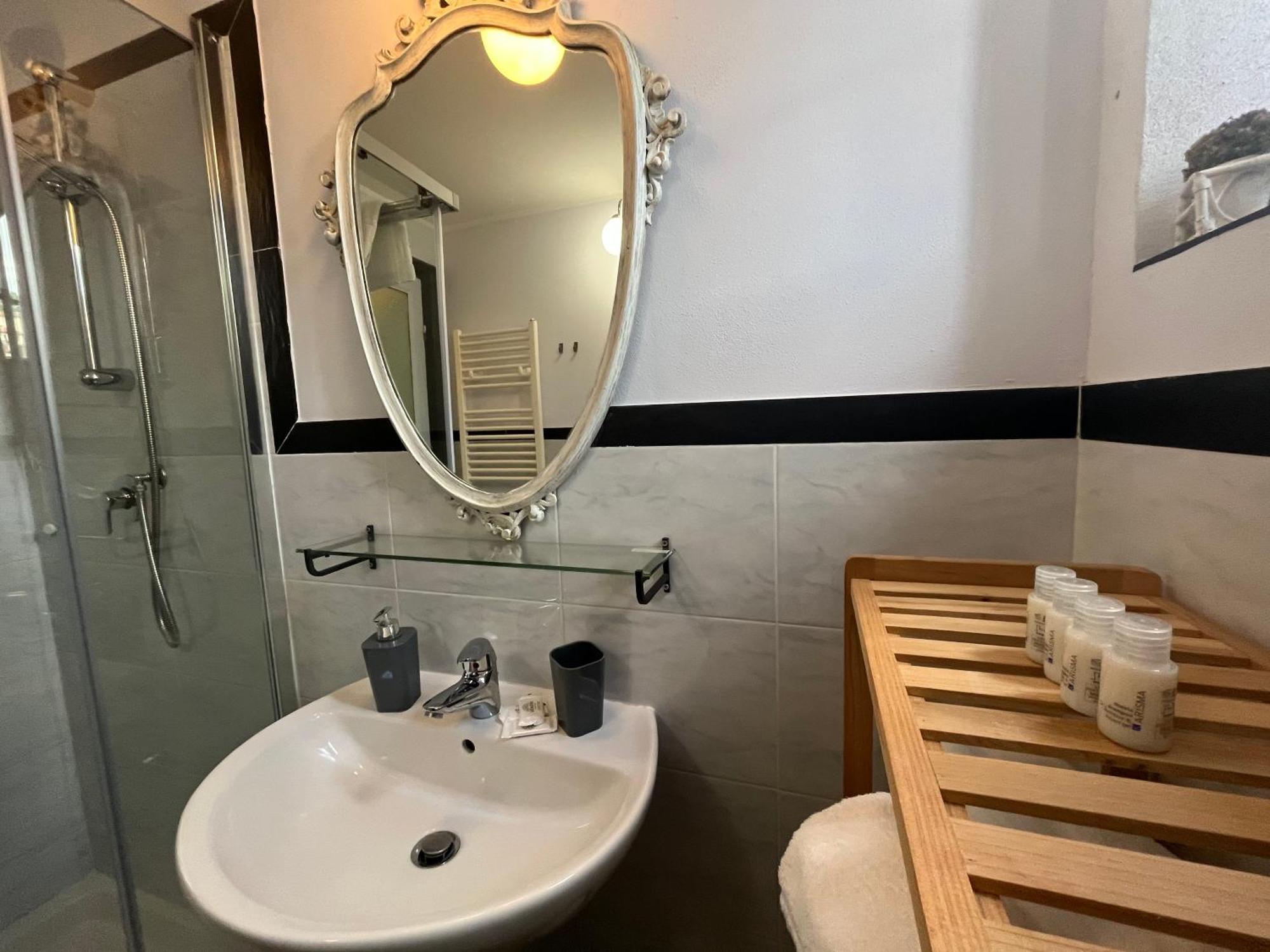 Trainspot Accommodation 斯培西亚 外观 照片